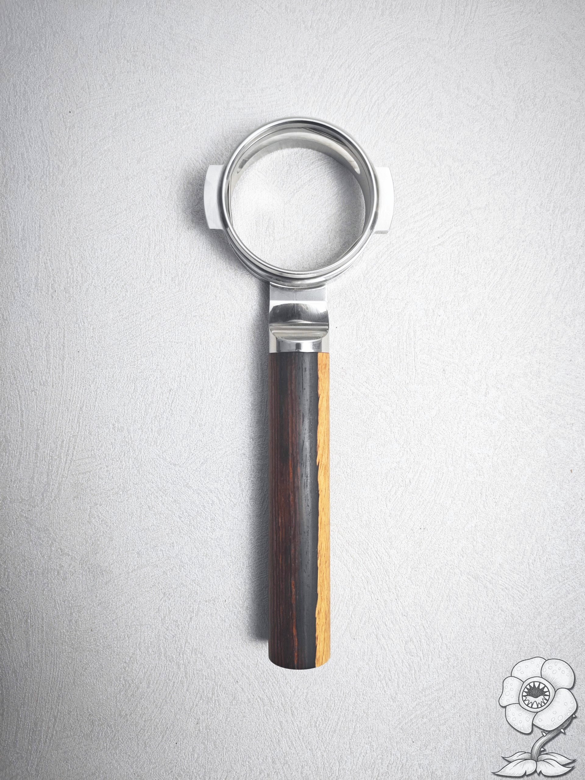 微凹黄檀